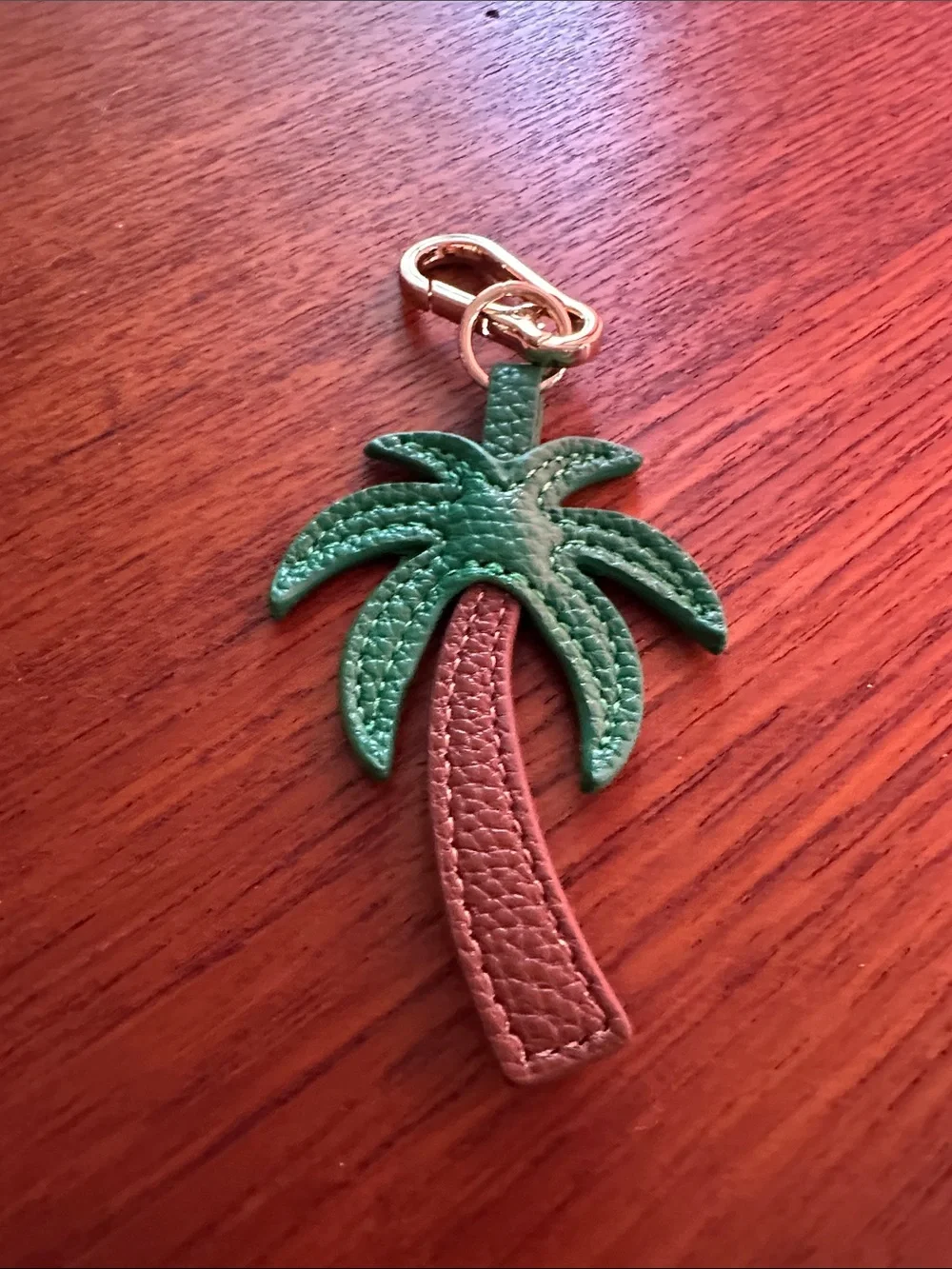 NWOT Baublebar palm tree bag charm - Picture 2 of 2